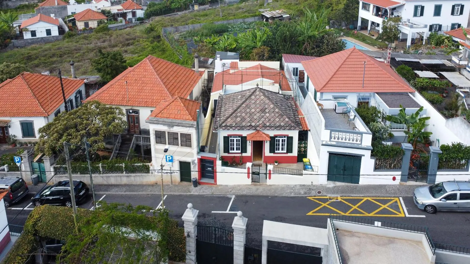 Funchal Bartolomeu Explorers